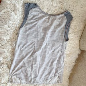 ⭐️ADD TO BUNDLE FREE OR 2 for $50⭐️ Lululemon Tank